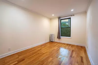 83-52 Talbot Street #3E, Kew Gardens, NY 11415 - Photo 9
