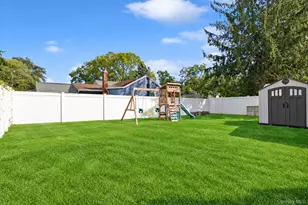 47 Rexmere Ave, Farmingville, NY 11738 - Photo 23