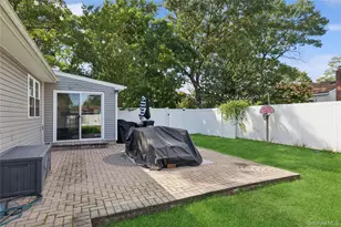 47 Rexmere Ave, Farmingville, NY 11738 - Photo 31