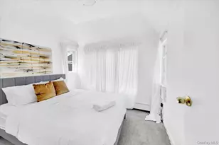 232 Jessamine Ave, Yonkers, NY 10701 - Photo 15