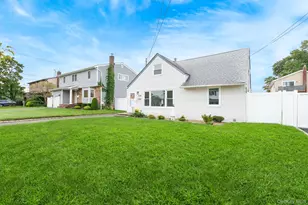 2230 Beech St, Wantagh, NY 11793 - Photo 3