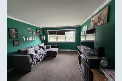 100 Connetquot Ave #36, East Islip, NY 11730 - Photo 5