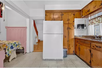 4084 Denman Street, Elmhurst, NY 11373 - Photo 5
