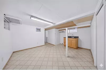 4084 Denman Street, Elmhurst, NY 11373 - Photo 25