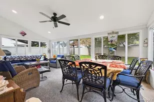 35 Hedge Ln, Westbury, NY 11590 - Photo 11