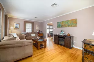 11 W 2nd St, Freeport, NY 11520 - Photo 5