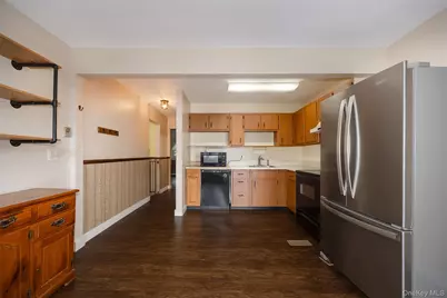 8 Boxwood Court, Poughkeepsie, NY 12601 - Photo 5