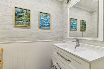 5 Corwin Court, Dix Hills, NY 11746 - Photo 15