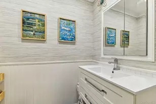 5 Corwin Ct, Dix Hills, NY 11746 - Photo 15