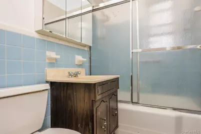 18-40 211th Street #4A, Bayside, NY 11360 - Photo 21