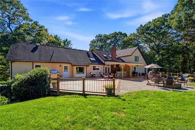 14 Sherwood Gate, Oyster Bay, NY 11771 - Photo 37