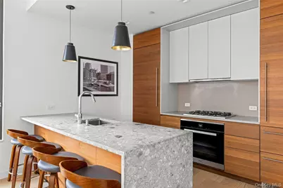 21-21 31st Street #2L, Astoria, NY 11105 - Photo 5