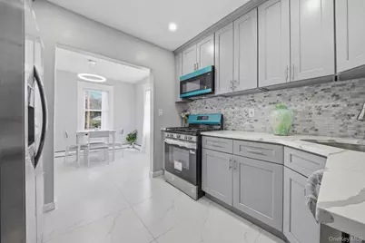 50 Bittermint Street, Islip, NY 11751 - Photo 9