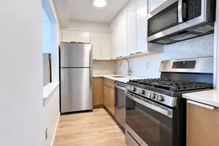 1035 E Boston Post Road E, Mamaroneck, NY 10543 - Photo 7