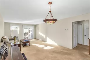 4426 Wilshire Ln, Oakdale, NY 11769 - Photo 9