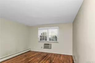 4426 Wilshire Ln, Oakdale, NY 11769 - Photo 15