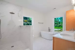 153 S Quaker Ln, Hyde Park, NY 12538 - Photo 23