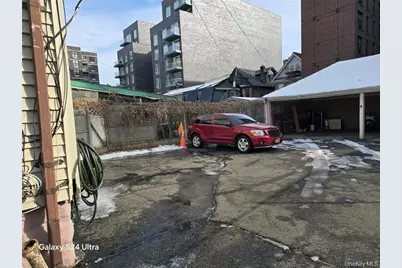 14818 89th Avenue, Jamaica, NY 11435 - Photo 3