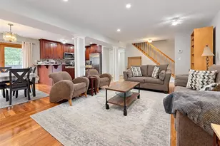 20 Bradbury Ct, Holbrook, NY 11741 - Photo 3