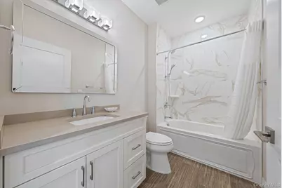 52102 Beech Tree Lane, Plainview, NY 11803 - Photo 19