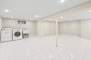 75-79 181st St, Fresh Meadows, NY 11366 - Photo 33
