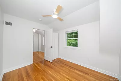 208 Lincoln Avenue, Eastchester, NY 10709 - Photo 23