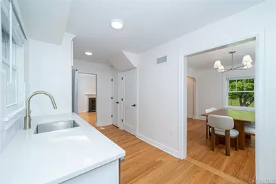 208 Lincoln Avenue, Eastchester, NY 10709 - Photo 7