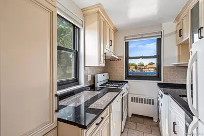 17-03 Utopia Parkway #2-48, Whitestone, NY 11357 - Photo 7
