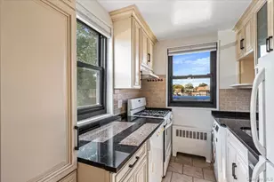 17-03 Utopia Pkwy, Whitestone, NY 11357 - Photo 7