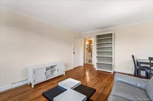 17-03 Utopia Pkwy, Whitestone, NY 11357 - Photo 5