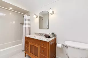 14 Huntington Rd, Garden City, NY 11530 - Photo 25