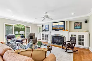 14 Huntington Rd, Garden City, NY 11530 - Photo 5
