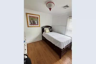 80 Surrey Lane, Hempstead, NY 11550 - Photo 7
