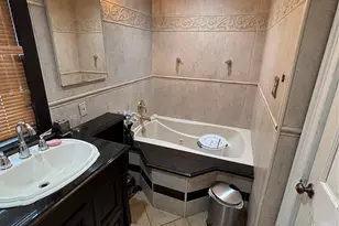 80 Surrey Ln, Hempstead, NY 11550 - Photo 3
