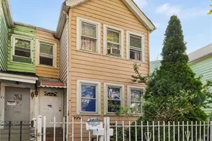 90-58 180th St, Jamaica, NY 11432 - Photo 3