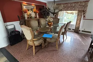 80 Surrey Ln, Hempstead, NY 11550 - Photo 9