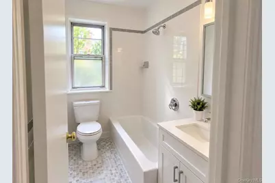 78-05 141st Street #2L, Kew Gardens, NY 11367 - Photo 11