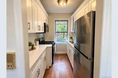 78-05 141st Street #2L, Kew Gardens, NY 11367 - Photo 3