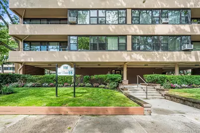 7-24 166th Street #2D, Whitestone, NY 11357 - Photo 11