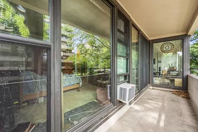 7-24 166th Street #2D, Whitestone, NY 11357 - Photo 9