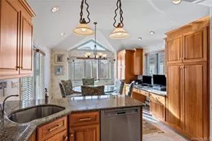 39 Stauber Dr, Plainview, NY 11803 - Photo 9