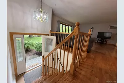 150 Schweizer Lane, Bardonia, NY 10954 - Photo 3