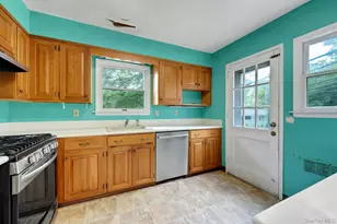 277 Crest Dr, Tarrytown, NY 10591 - Photo 23