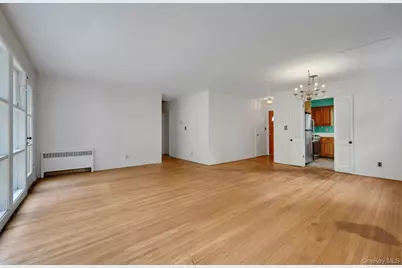 277 Crest Drive, Tarrytown, NY 10591 - Photo 11