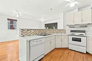 930 Tooker Ave, West Babylon, NY 11704 - Photo 7