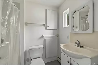 930 Tooker Avenue, West Babylon, NY 11704 - Photo 17