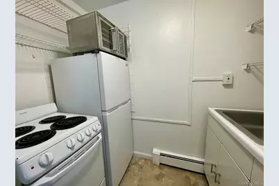 37 McKay Rd, Huntington Station, NY 11746 - Photo 7