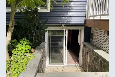 37 McKay Rd, Huntington Station, NY 11746 - Photo 9