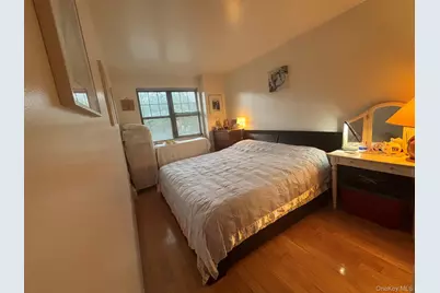 144-77 Barclay Avenue #4B, Flushing, NY 11355 - Photo 5