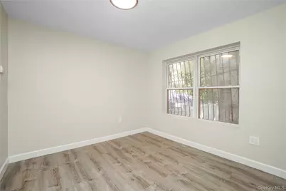 613 Oak Terrace, Bronx, NY 10454 - Photo 5